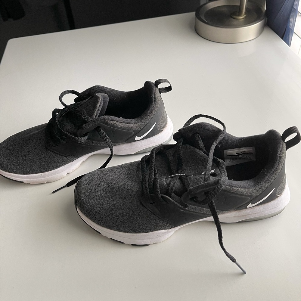 Women’s Nike Running Tennis Shoes